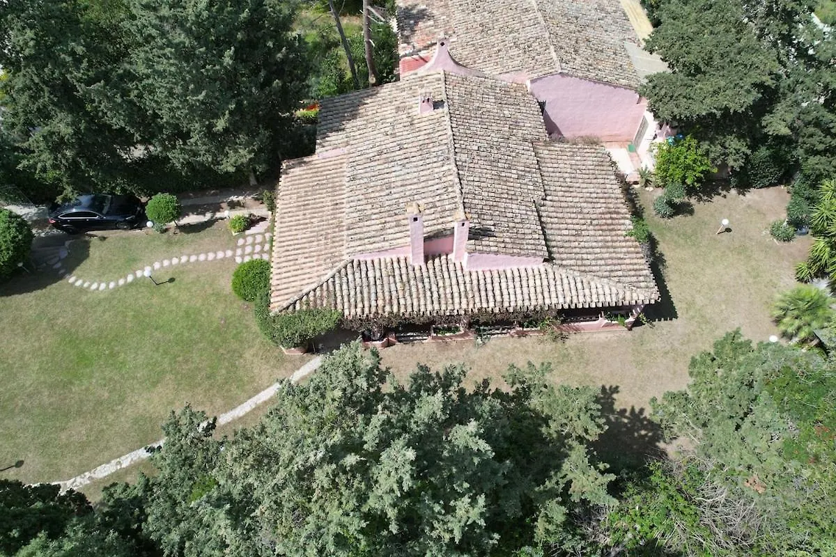 Villa Privata Sulla Spiaggia - 800 Mq Di Giardino Torre delle Stelle Italien