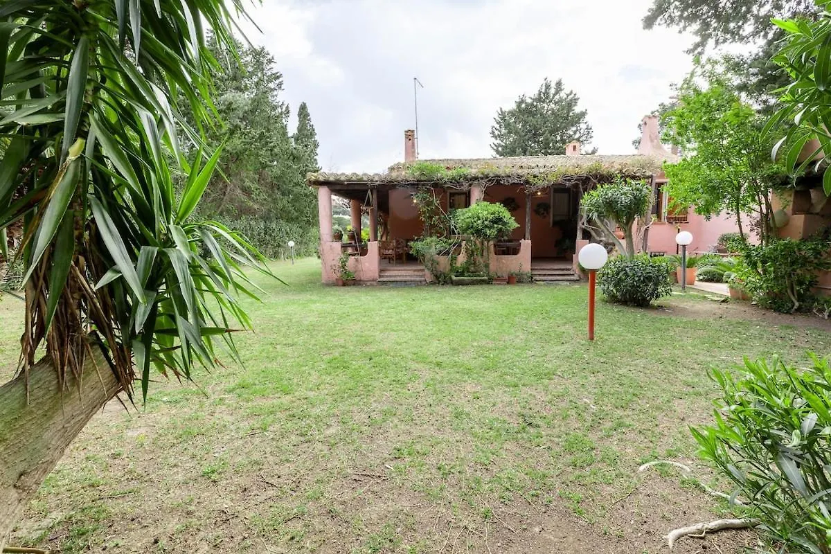Villa Privata Sulla Spiaggia - 800 Mq Di Giardino Torre delle Stelle Italien