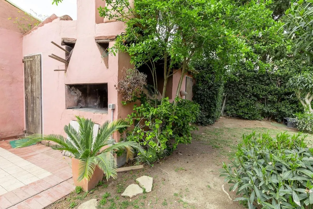 Villa Privata Sulla Spiaggia - 800 Mq Di Giardino Torre delle Stelle Italien